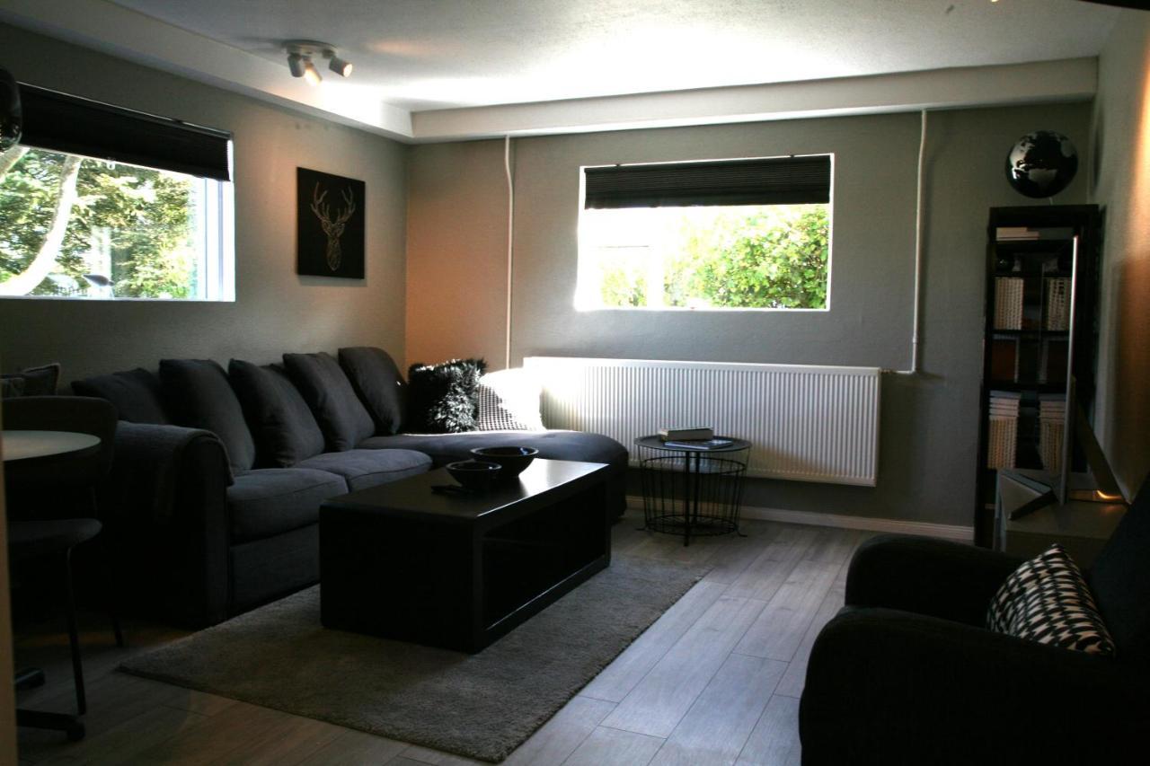 Spacious & Refurbished 1 Bedroom Apartment In Suburban Reykjavik Garthabaer Eksteriør billede
