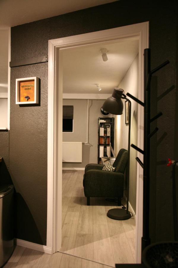Spacious & Refurbished 1 Bedroom Apartment In Suburban Reykjavik Garthabaer Eksteriør billede